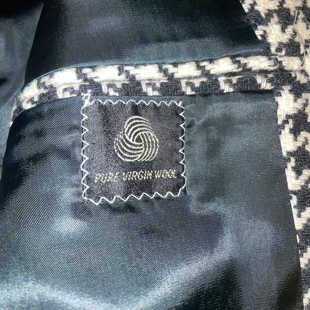 Men's Black and White Houndstooth Jacket - Picture 7 of 7